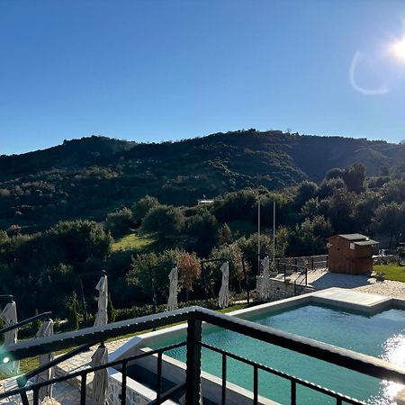 Gle-Alb Agrotourism Hotell Tepelene Exteriör bild