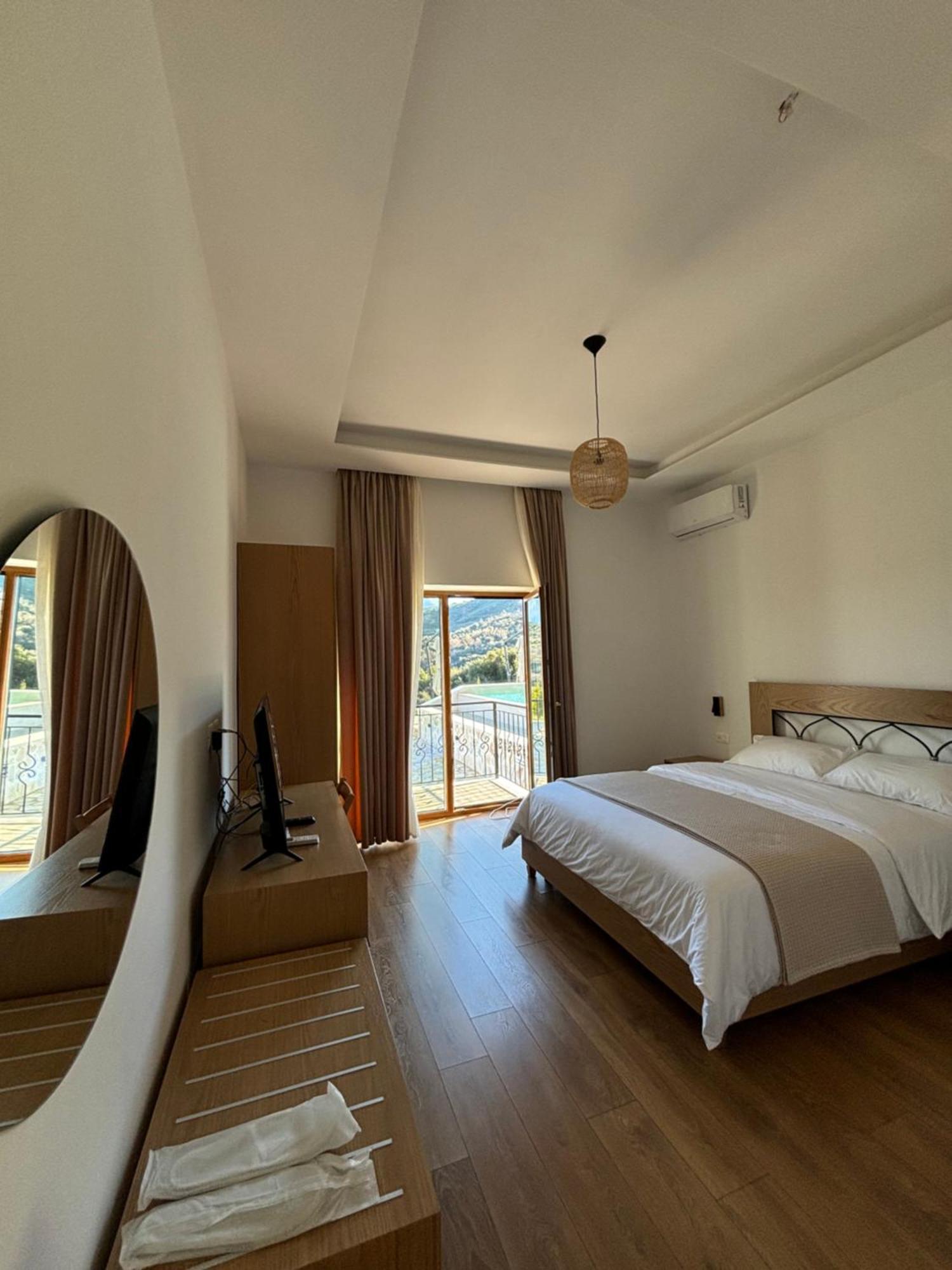 Gle-Alb Agrotourism Hotell Tepelene Exteriör bild