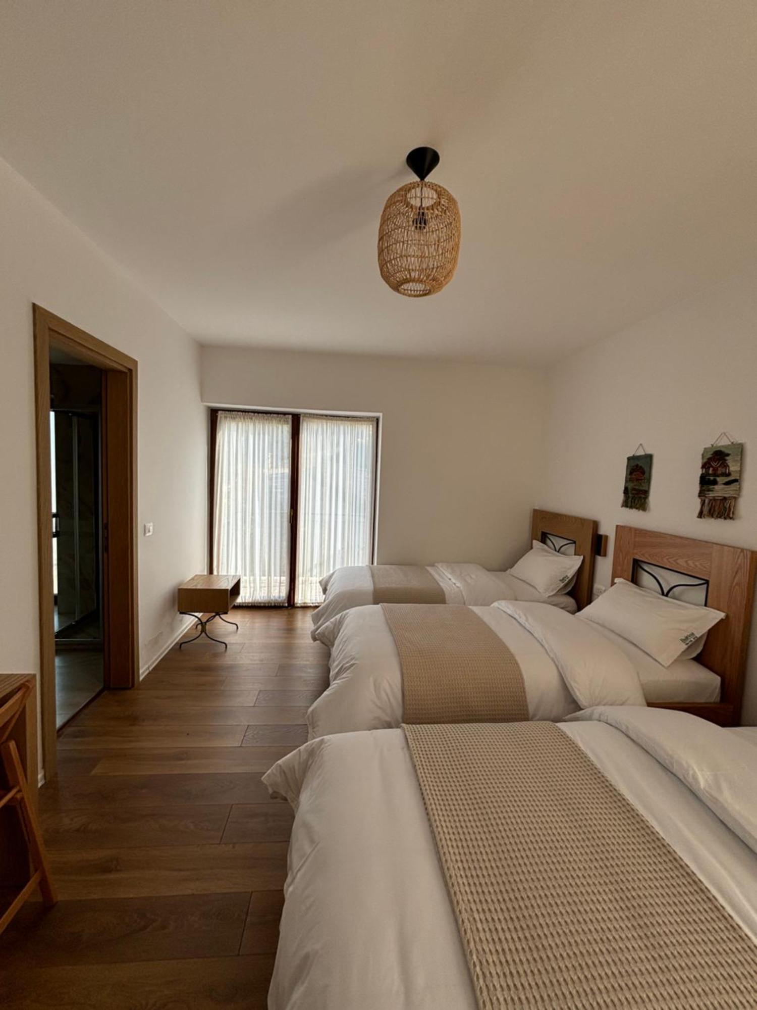 Gle-Alb Agrotourism Hotell Tepelene Exteriör bild