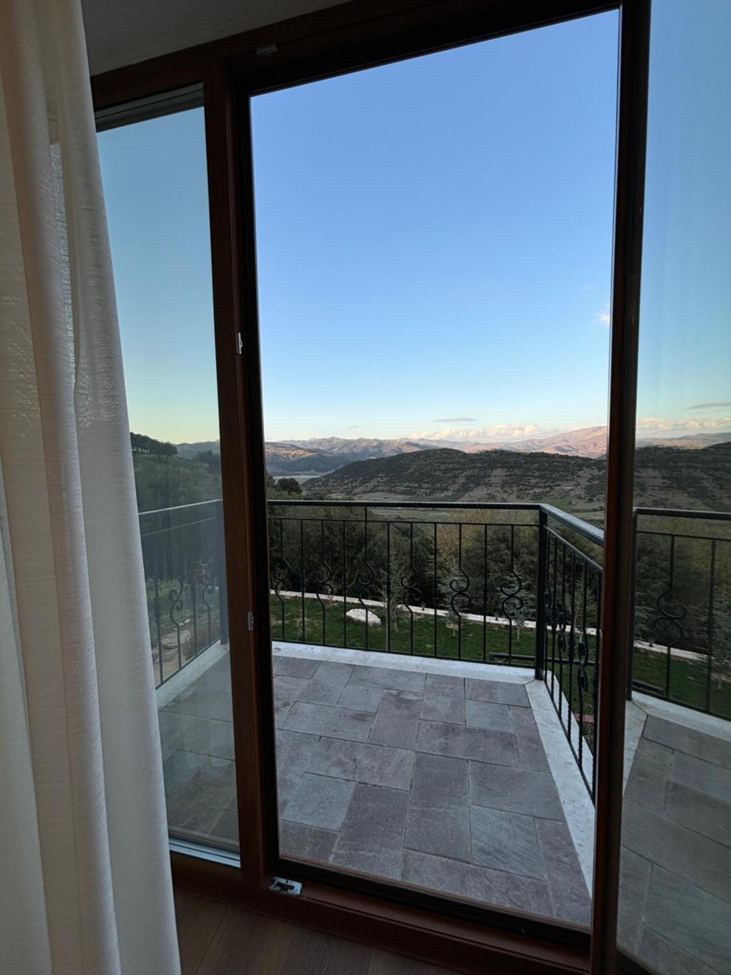 Gle-Alb Agrotourism Hotell Tepelene Exteriör bild