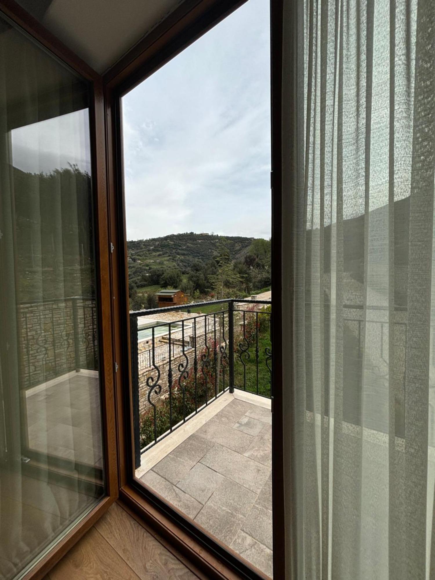 Gle-Alb Agrotourism Hotell Tepelene Exteriör bild